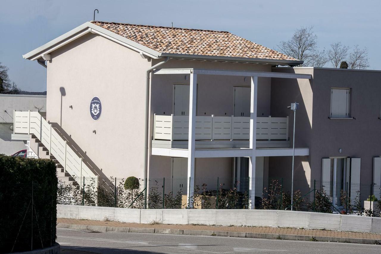 Salionze Home Suites Home מראה חיצוני תמונה